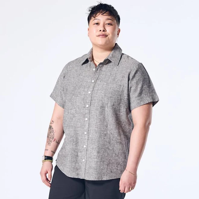 clothes Androgynous Linen Short-Sleeve Shirt Kirrin Finch Menswear-Inspired Apparel & Suiting for Women, Trans and Non-Binary Folks Kirrin Finch $115