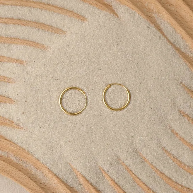 accessory Caitlyn Minimalist 18K Gold Hoop Earrings Caitlyn Minimalist $25.5