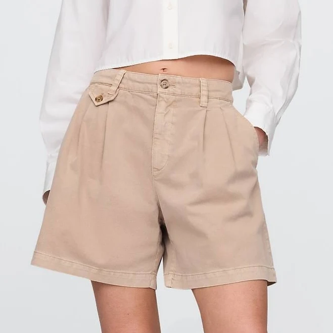 shorts Gap Women's Mid Rise Pleated Twill Shorts Gap $35