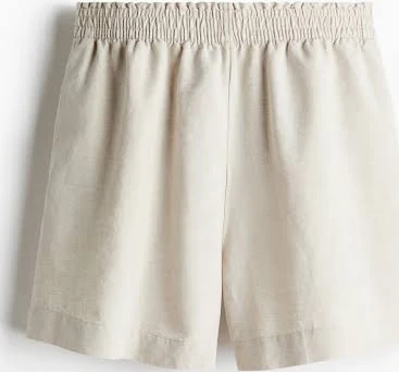 two piece set H&M Ladies Linen-Blend Shorts H&M $19.99