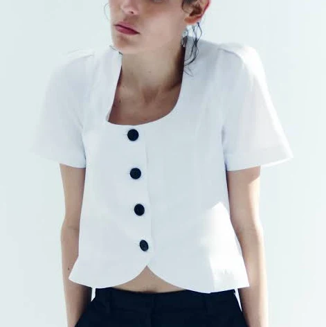 top H&M Ladies Scoop-Neck Blouse H&M $29.99