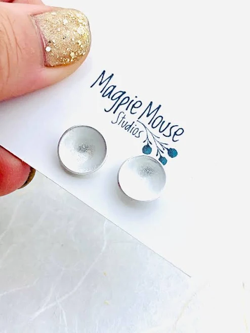 accessory Handmade Enamel Stud Earrings in Fine Silver Etsy - MagpieMouseStudios $38.25