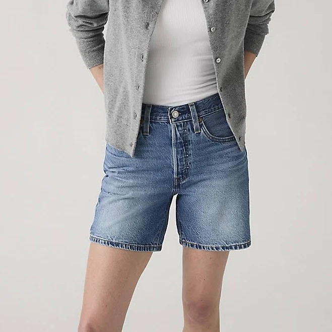 jeans Levi's 501 Original Fit Mid-Thigh Lightweight Women's Shorts - Medium Wash 28 Levi's $69.5