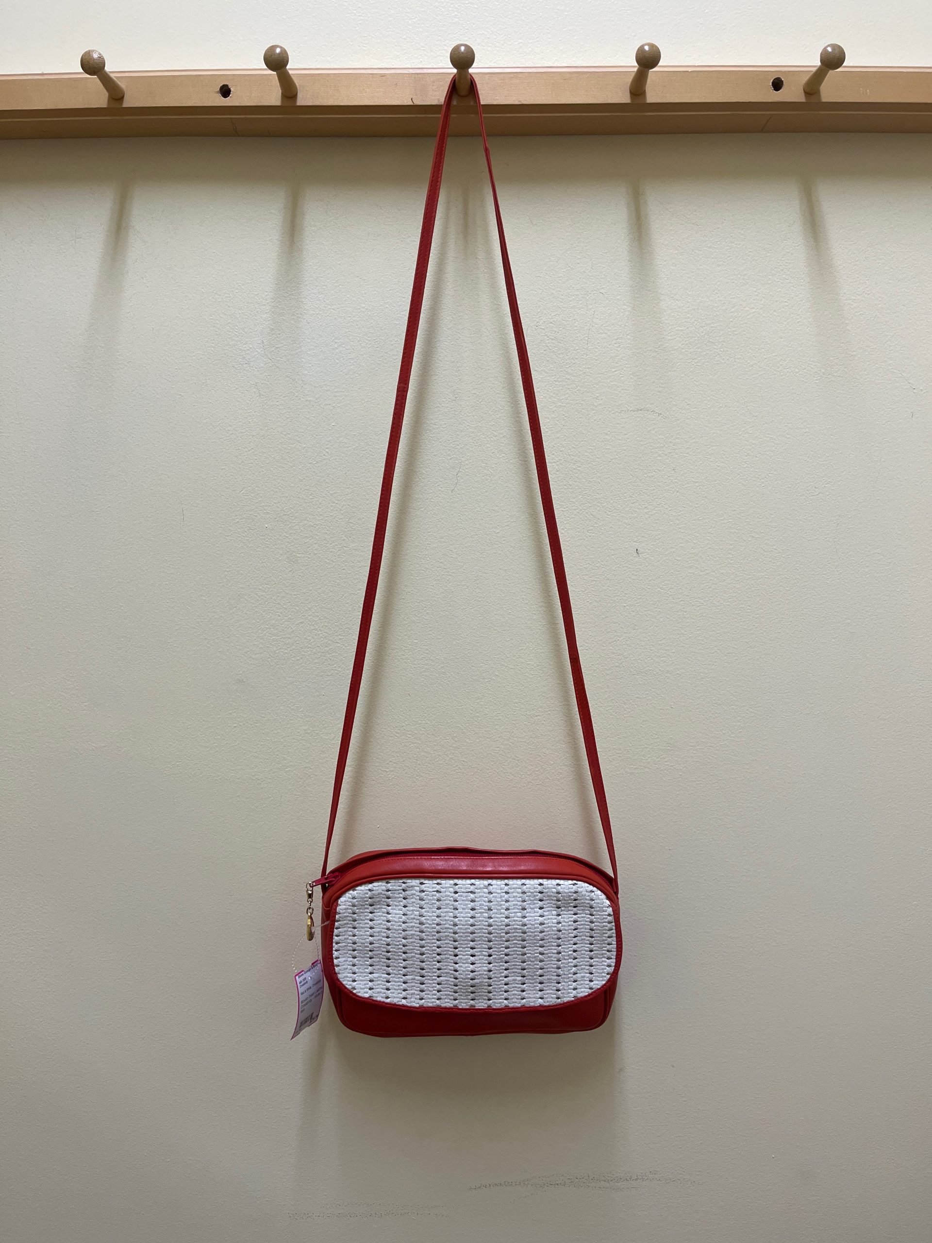 bag Red & White Crossbody Divine Consign Boutique $28.99