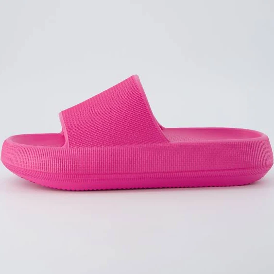 shoes Women Cushionaire Feather Cloud Slide Cushionaire $26.99